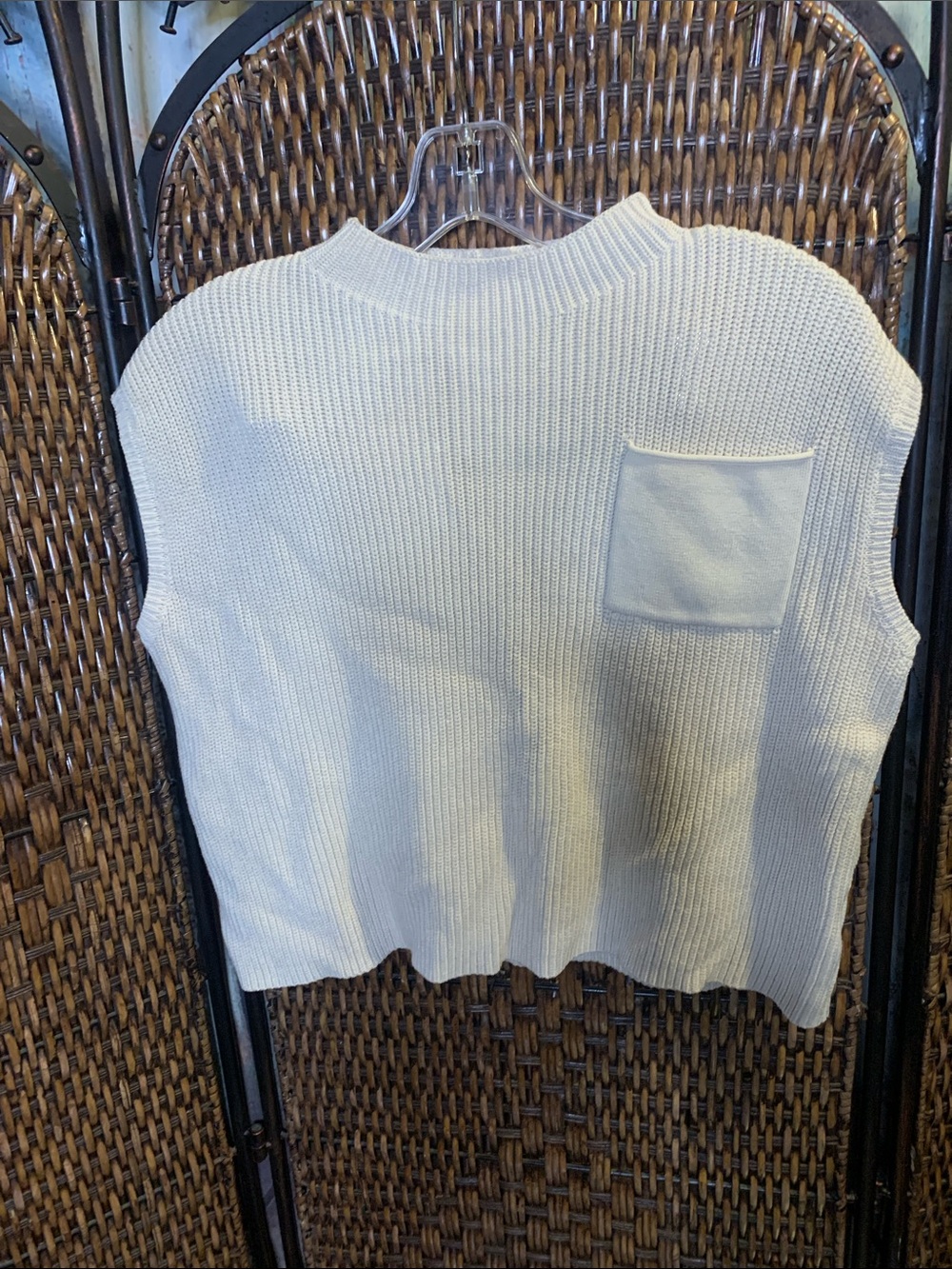Beige Cream Ribbed Sleeveless Sweater with Pocket Size S